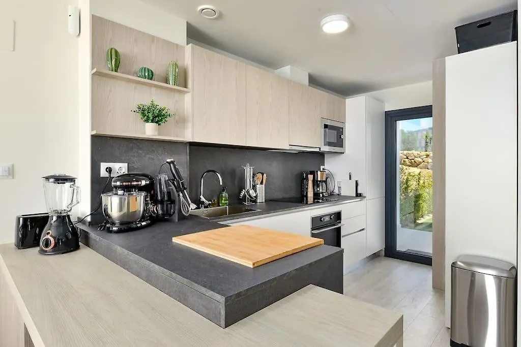 马尼尔瓦New Modern House With Private Pool别墅 度假居